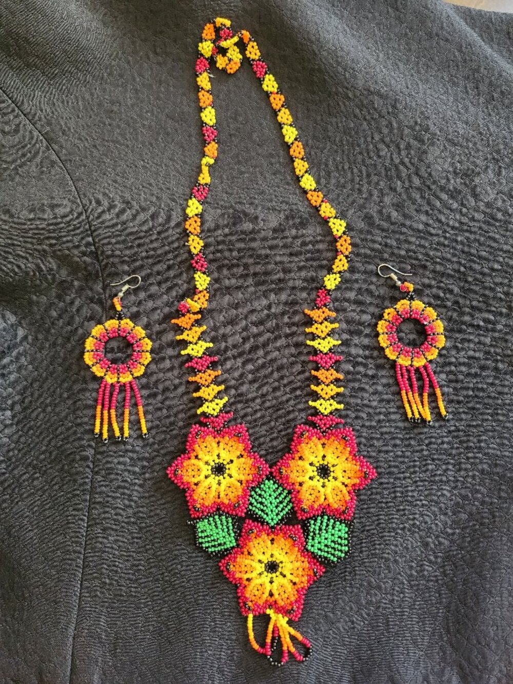 Huichol Beaded Flower Neklace set